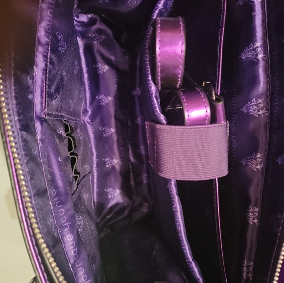 Younique Purse ﻿ - Picture 5 of 7